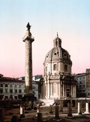 Roma. Vista del Foro Traiano con colonna. Fotochrome ca. 1900.