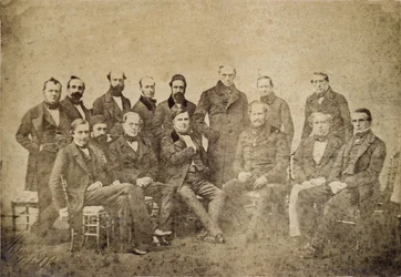 Il Congresso di Parigi fu una conferenza di pace tenuta a Parigi, in Francia, nel 1856, tra rappresentanti delle grandi potenze europee per fare pace dopo la guerra di Crimea durata quasi tre anni - Guerra di Crimea (1853-1856): legati rappresentanti