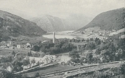Un villaggio irlandese Glendalough, 1910