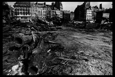 Demolizione del mercato centrale di Parigi, nell