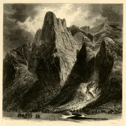 Sentinel Rock e cascata