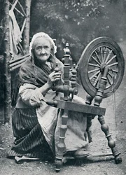 Una vecchia donna irlandese al suo filatoio, 1912