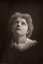 Olga Brandon (nata nel 1865) attrice australiana (woodburytype)