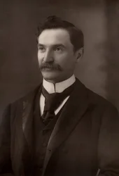 Solomon Joseph Solomon (1860-1927) pittore di ritratti e murali inglese. Durante la Prima Guerra Mondiale introdusse l