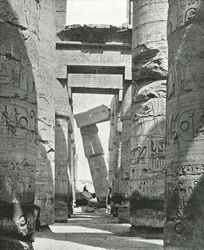 Colonne della Sala Ipostila, Karnak, Egitto, 1895