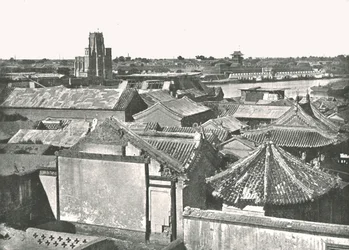 Vista generale che mostra le rovine della cattedrale, Tien-Tsin, Cina, 1895