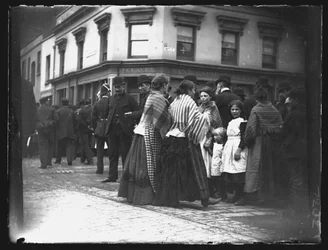 Angolo tra Custom House Street e Bute Street, Cardiff, 1892