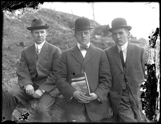 Gruppo di ritratti di James R. Murphy, c.1910-20