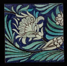 Piastrella Art Nouveau (terracotta smaltata)