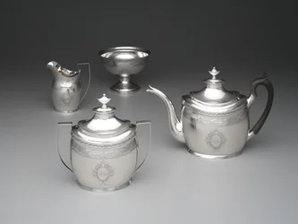 Teiera, lattiera, ciotola per rifiuti e zuccheriera, c.1795