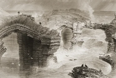 Ponti naturali vicino a Kilkee, contea di Clare, Irlanda, da 