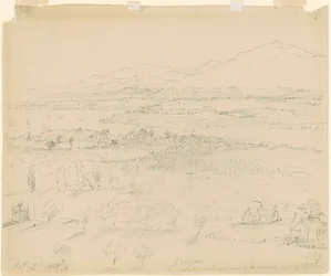 Valle con fiume e montagne