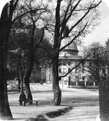 Kajetanerplatz e la Fortezza di Hohensalzburg, Salisburgo, Austria, c1900