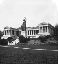 La Ruhmeshalle e la statua della Baviera, Monaco, Germania, c1900