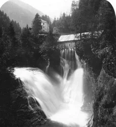 La cascata di Badgastein, Austria, primi anni del 1900