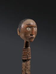 Coltello (acciaio e legno)