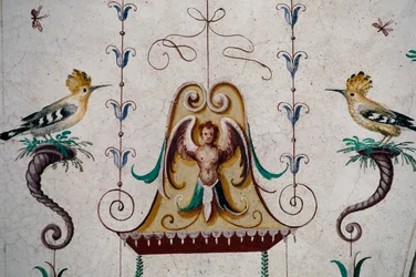 Uccelli, dettaglio dagli affreschi nella volta della Sala Grottesca (XVI secolo), Castello della Manta, Saluzzo, Piemonte, Italia
