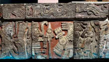 Basso rilievo su una panca nel Templo Mayor, periodo post-classico tardivo, c.1500