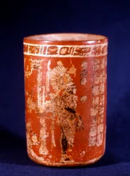 Vaso funerario maya da Uaxactun, Guatemala, fase Tepeu