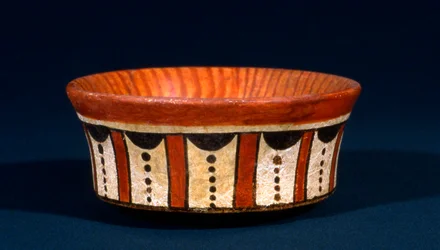 Vaso funerario maya da Tikal, Guatemala, periodo classico tardivo, c.600-900 d.C.