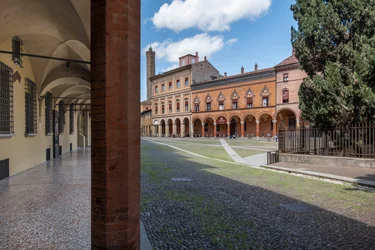 Piazza Santo Stefano, Bologna, Italia