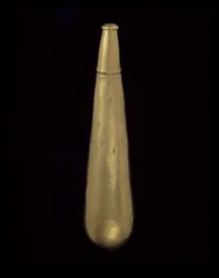 Fiaschetta di coca a forma di lacrima, 200-1600 d.C.